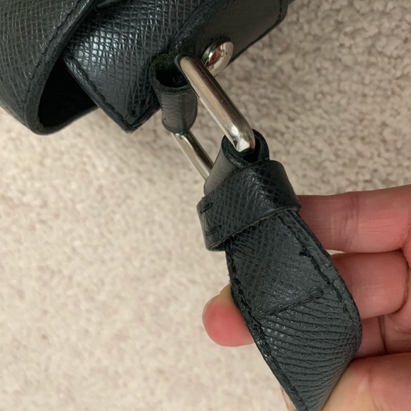 Authentic Louis Vuitton Crossbody Bag - Picture 7 of 8